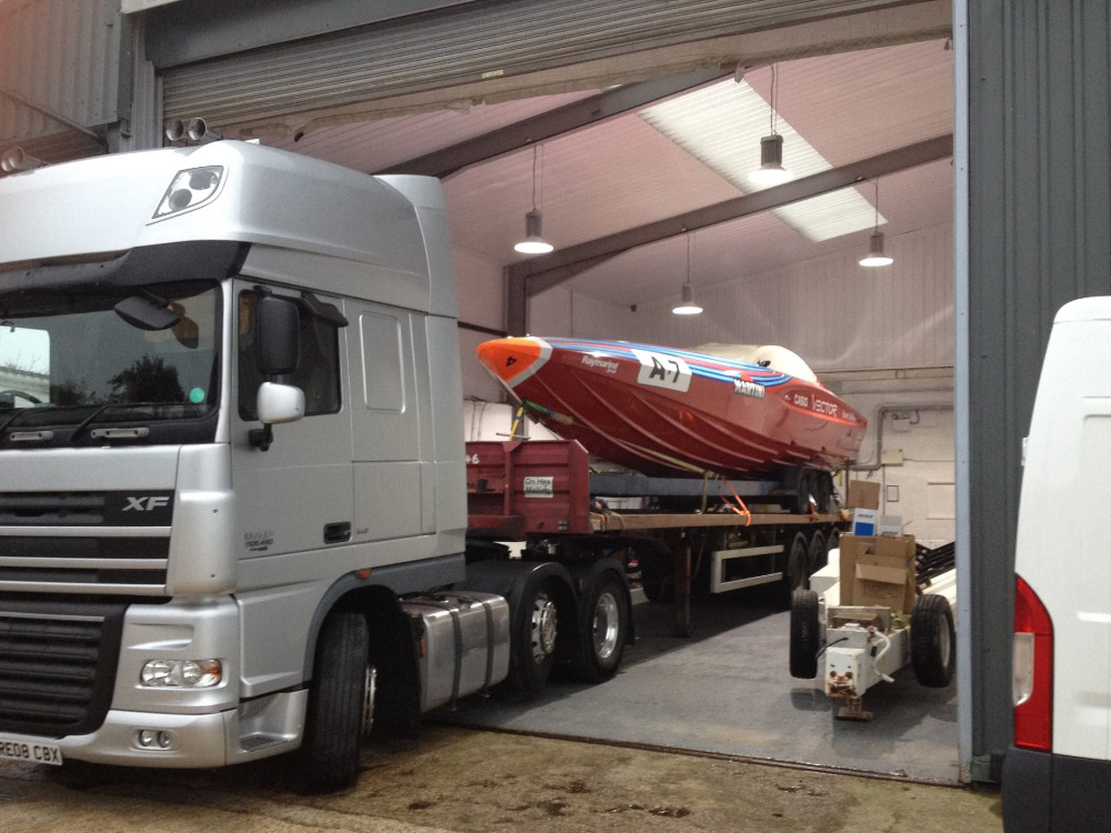Speedboat transport UK to Europe